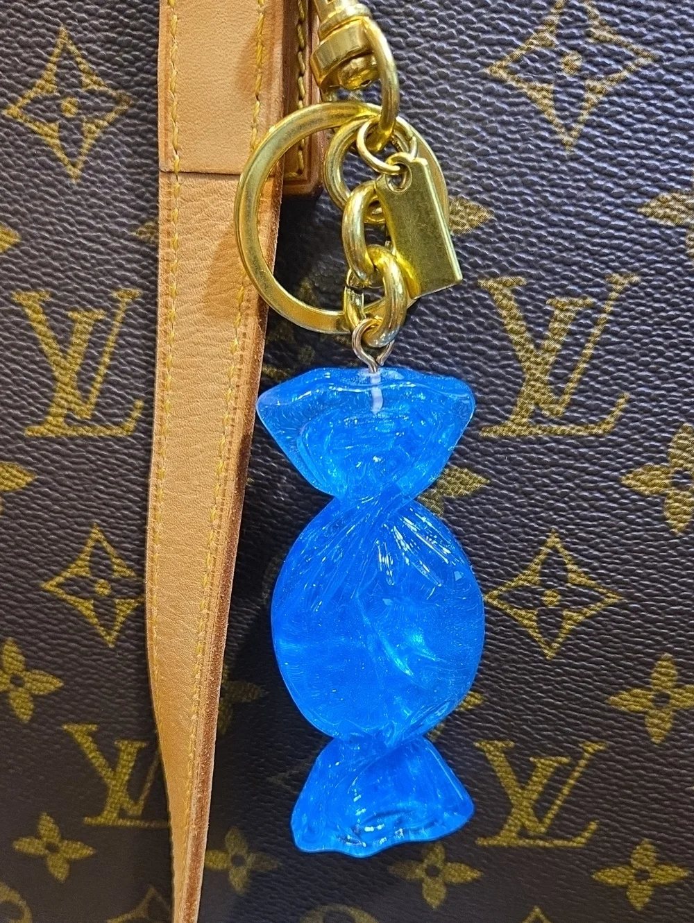 NWOT - Statement CANDY Charm / Key Holder